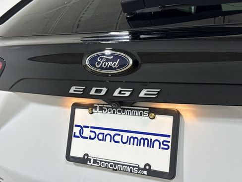 Used 2024 Ford Edge SEL AWD/4WD image 25