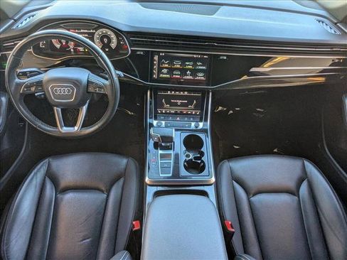 Used 2022 Audi Q8 Premium Plus image 19