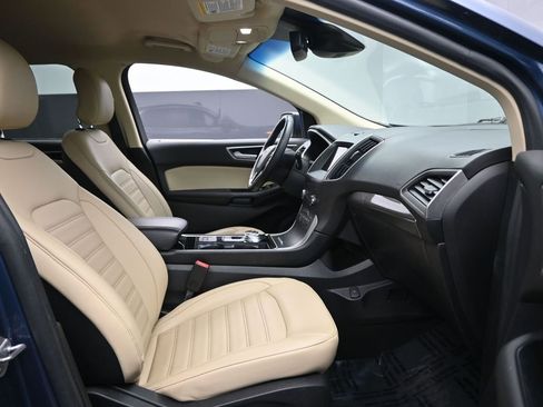 Used 2019 Ford Edge SEL w/ Equipment Group 201A image 32