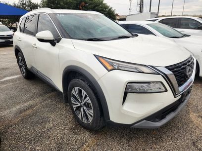 Used 2022 Nissan Rogue SV w/ SV Premium Package