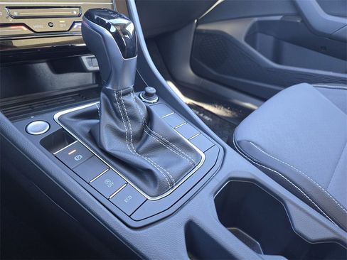 New 2026 Volkswagen Jetta SE image 16