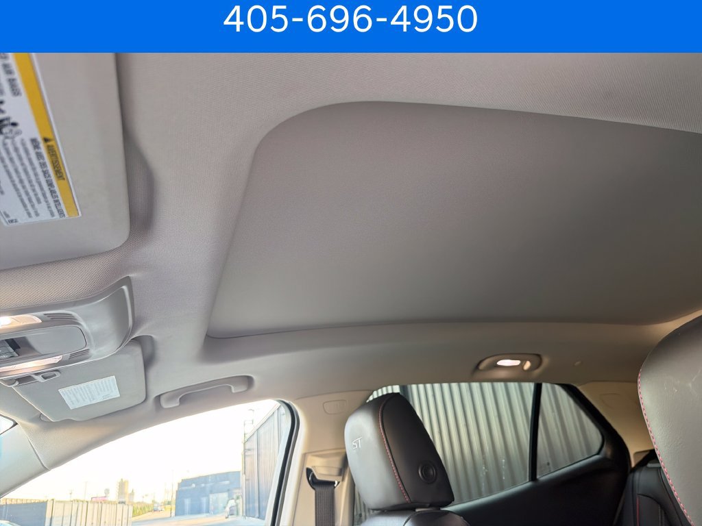 Used 2023 Buick Envision Essence w/ Sport Touring Package AWD/4WD image 32