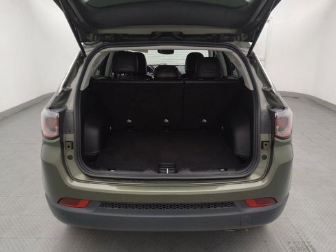 Used 2021 Jeep Compass Limited AWD/4WD image 29