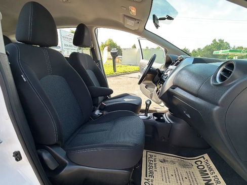 Used 2015 Nissan Versa Note SV FWD image 44
