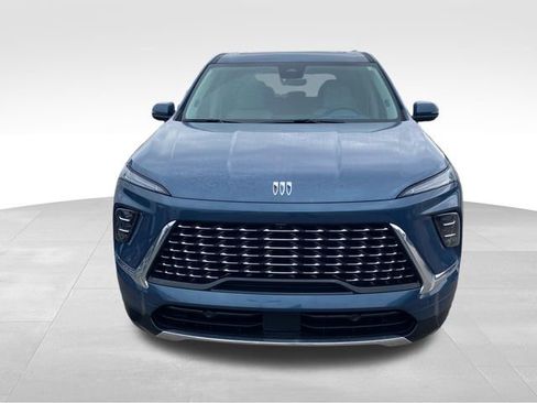 Certified 2025 Buick Enclave Avenir w/ Super Cruise Package image 9