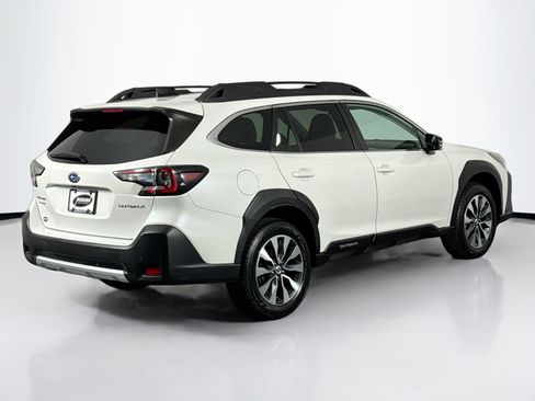 Used 2023 Subaru Outback Limited AWD/4WD image 15