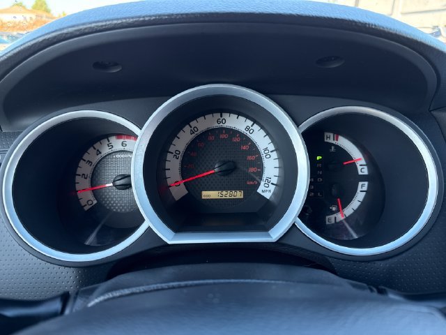 Used 2012 Toyota Tacoma 4x4 Double Cab w/ SR5 Pkg image 13