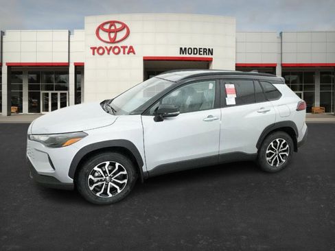 New 2026 Toyota Corolla Cross SE image 7