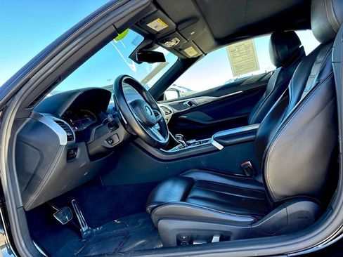 Used 2025 BMW 840i xDrive Convertible w/ Driving Assistance Package image 21