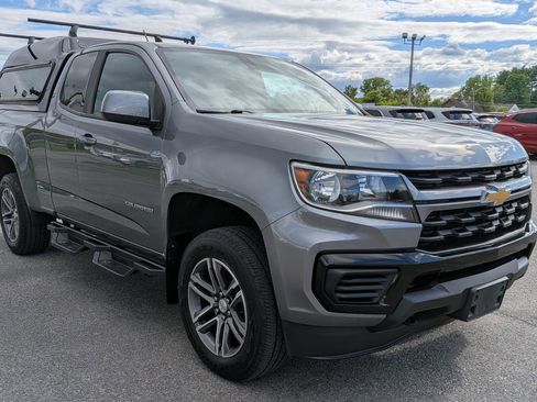 Used 2021 Chevrolet Colorado W/T w/ Custom Special Edition AWD/4WD image 3