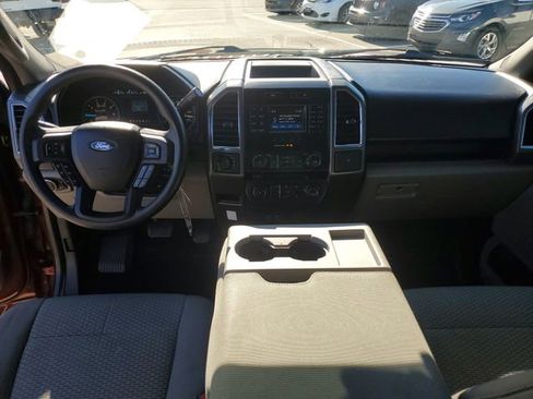 Used 2015 Ford F150 XLT AWD/4WD image 23