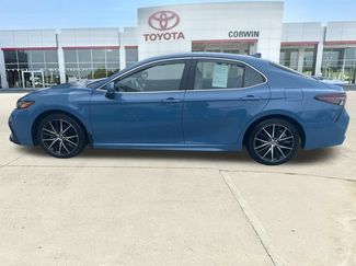Used 2024 Toyota Camry SE w/ Convenience Package FWD video 2