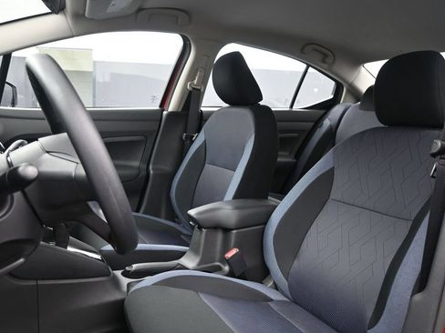 New 2025 Nissan Versa SV w/ Trunk Package FWD image 2