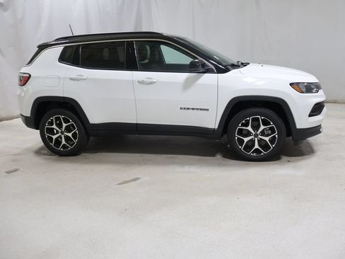 New 2026 Jeep Compass Limited AWD/4WD image 8
