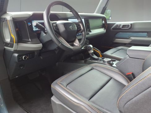 Used 2023 Ford Bronco Badlands AWD/4WD image 9