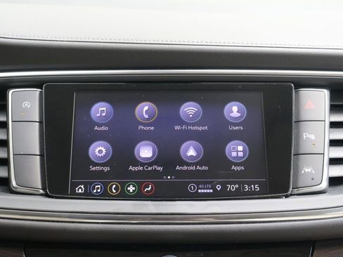 Used 2024 Buick Enclave Essence FWD image 16