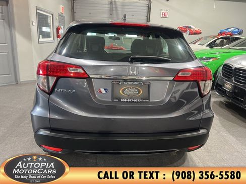Used 2020 Honda HR-V LX image 5