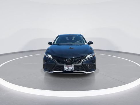 Used 2024 Toyota Camry XSE FWD image 3