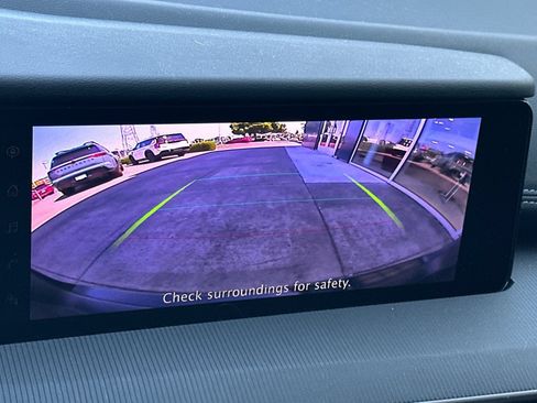 Used 2025 Nissan Murano SV AWD/4WD image 18