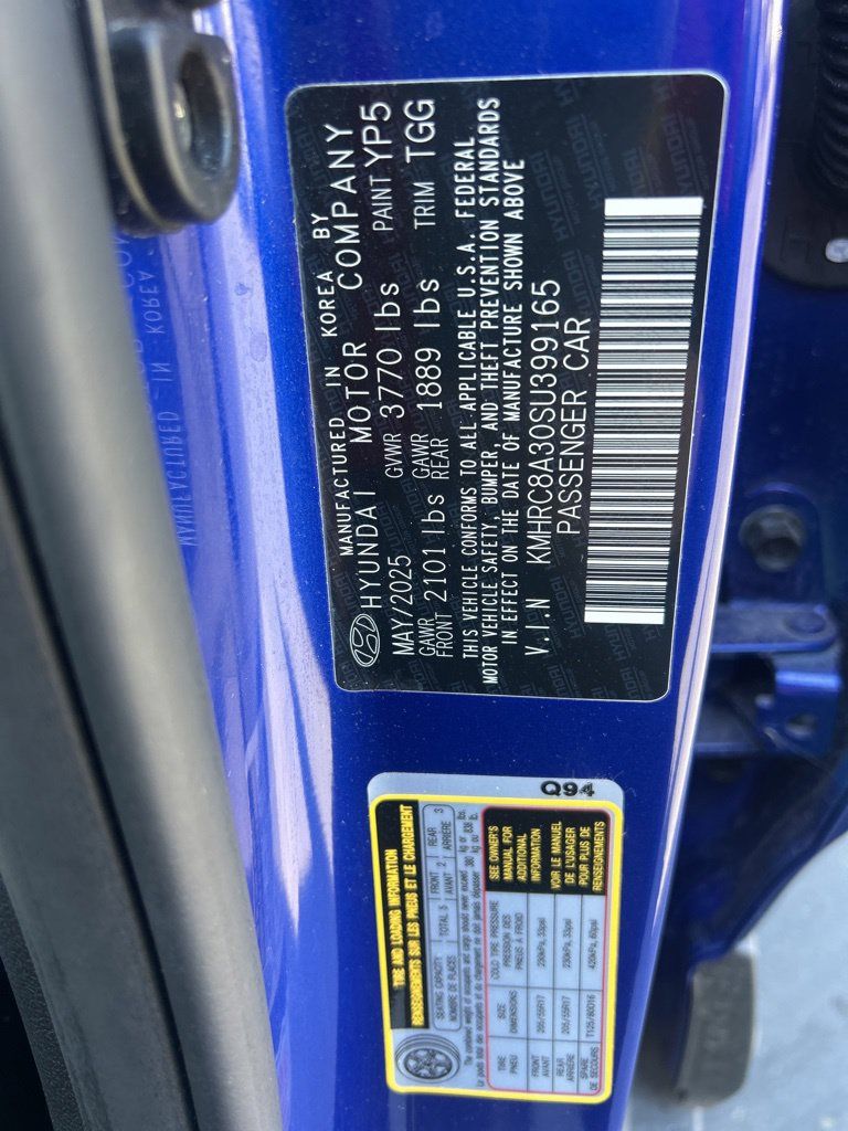 Used 2025 Hyundai Venue SEL FWD image 4