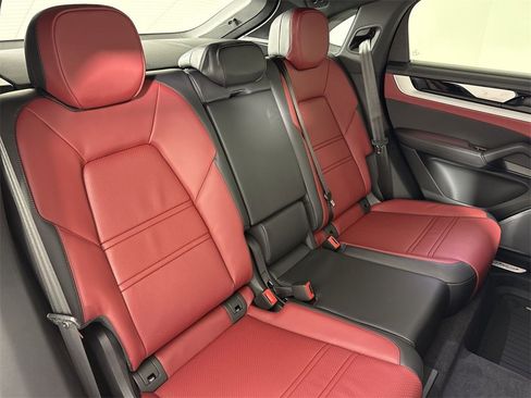 New 2026 Porsche Cayenne S image 23