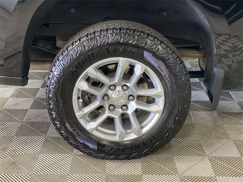 Certified 2022 Chevrolet Silverado 1500 LT image 38