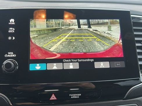 Used 2023 Honda Passport TrailSport image 13