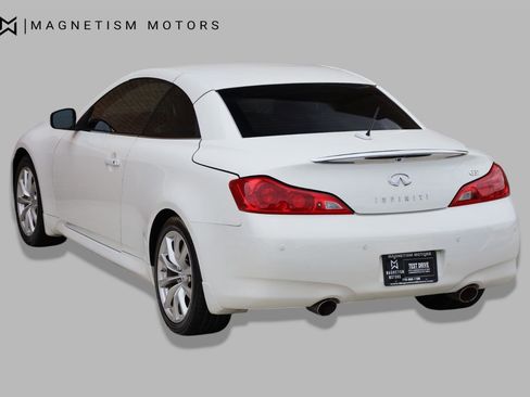 Used 2012 INFINITI G37 Convertible w/ Premium Pkg RWD image 9