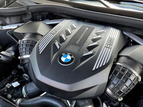 Used 2022 BMW X7 M50i AWD/4WD image 34