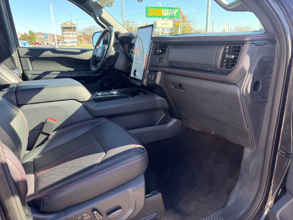 Certified 2024 Ford Expedition Limited AWD/4WD image 17