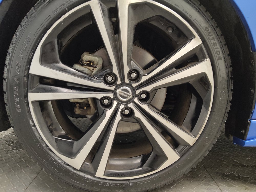 Used 2021 Nissan Sentra SR FWD image 31
