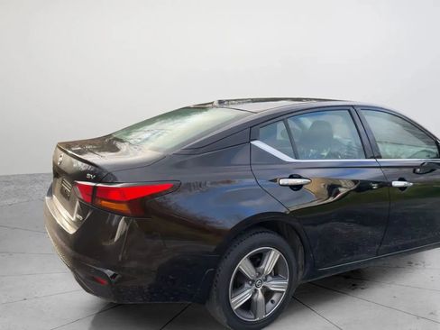 Used 2019 Nissan Altima 2.5 SV image 5