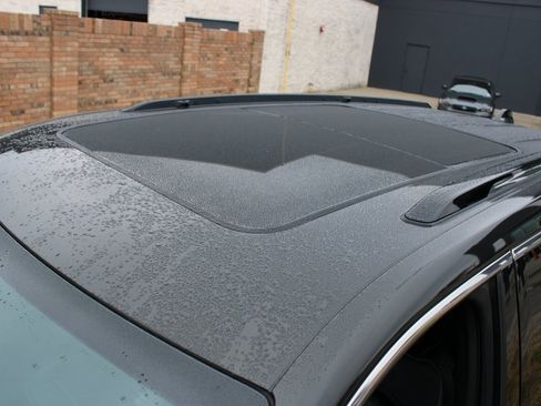 Used 2022 Jeep Grand Cherokee L Overland w/ MOPAR Finishing Package image 4