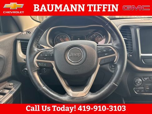 Used 2016 Jeep Cherokee Latitude w/ Comfort & Convenience Group AWD/4WD image 22