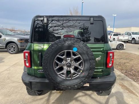 New 2025 Ford Bronco Badlands image 5