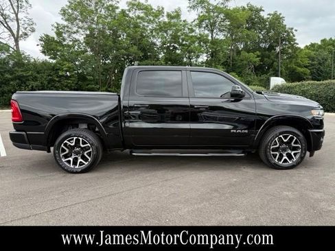 Used 2025 RAM 1500 Laramie w/ Sport Appearance Package AWD/4WD image 4