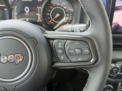 New 2026 Jeep Gladiator Rubicon AWD/4WD image 19