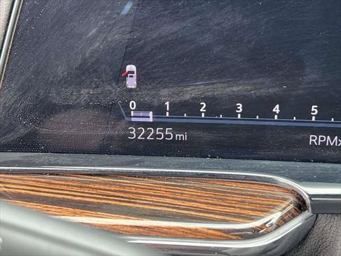 Used 2023 Cadillac Escalade ESV Premium Luxury AWD/4WD image 26