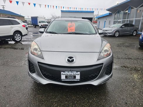 Used 2013 MAZDA MAZDA3 i SV w/ Convenience Pkg image 2