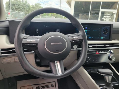 Used 2026 Hyundai Tucson SEL FWD image 25