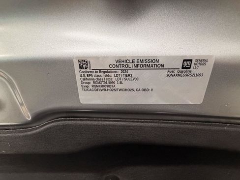 Used 2024 Chevrolet Equinox RS w/ RS Leather Package FWD image 18