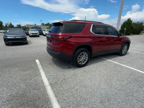 Used 2023 Chevrolet Traverse LT AWD/4WD image 9