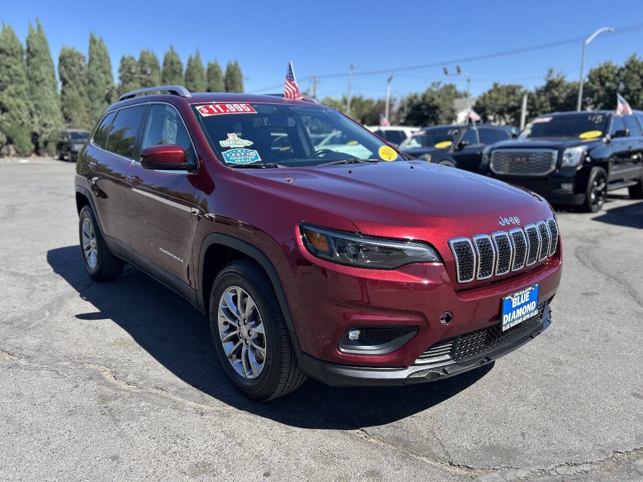 Used 2019 Jeep Cherokee Latitude Plus w/ Comfort/Convenience Group AWD/4WD image 1