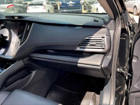 Used 2020 Subaru Outback Limited AWD/4WD image 19