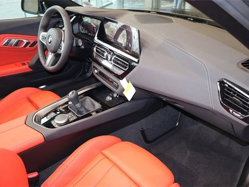 New 2026 BMW Z4 M40i w/ Premium Package image 27