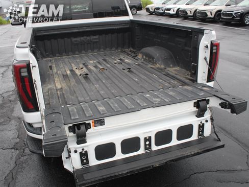 Certified 2025 GMC Sierra 2500 AT4 w/ AT4 Premium Plus Package AWD/4WD image 30
