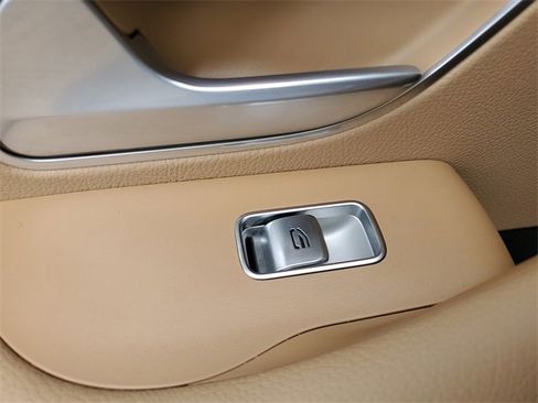 Used 2025 Mercedes-Benz GLE 450e 4MATIC image 17