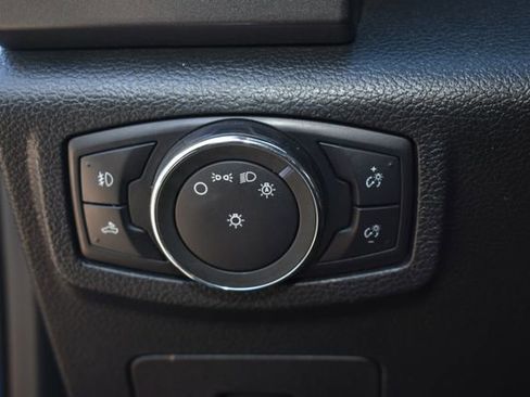 Used 2016 Ford F150 XLT w/ Equipment Group 302A Luxury AWD/4WD image 18