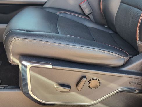 Used 2023 Ford F150 Lariat w/ FX4 Off-Road Package image 27