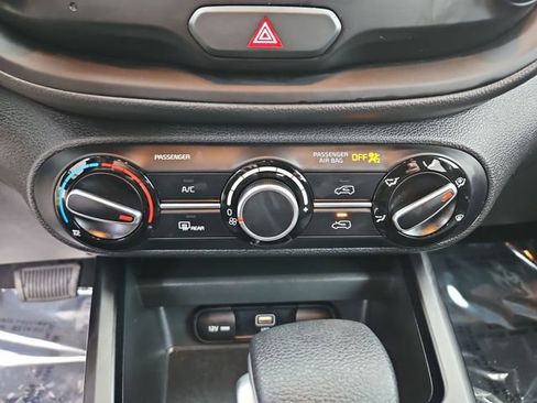 Used 2023 Kia Soul LX image 17